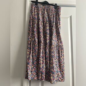 Old Navy Floral printed midi skirt with elastic waist